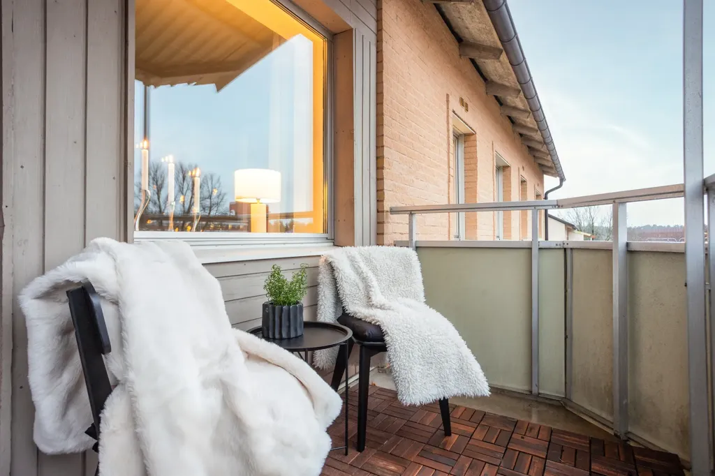 Balcon - Efficient Studio Flat with Balcony in Kvarnberget