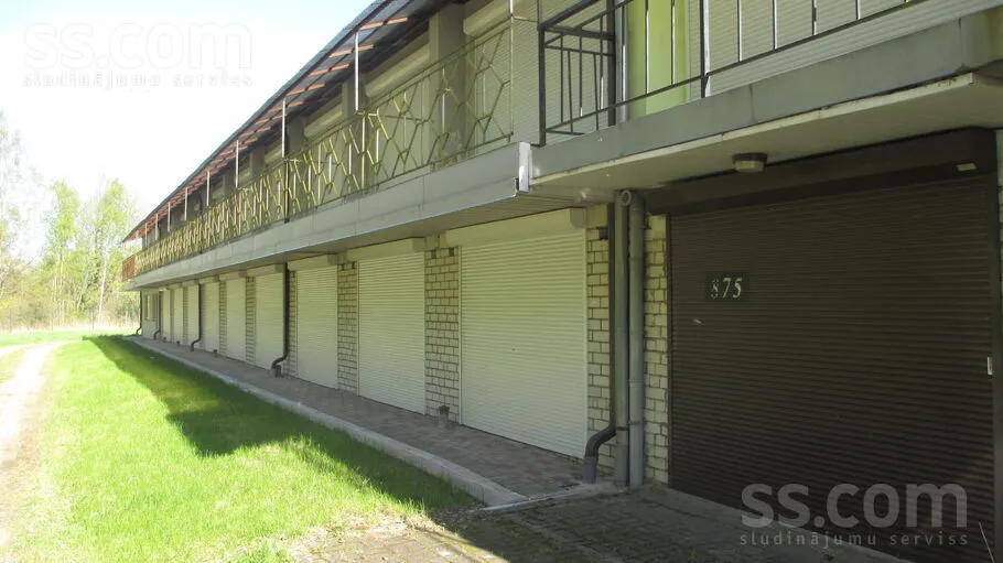 Garage - Two-Storey Apartment with Sea Access in Daugavgrīva