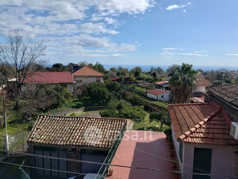 Terraza - Bifamiliar House with Sea View in Aci Sant'Antonio