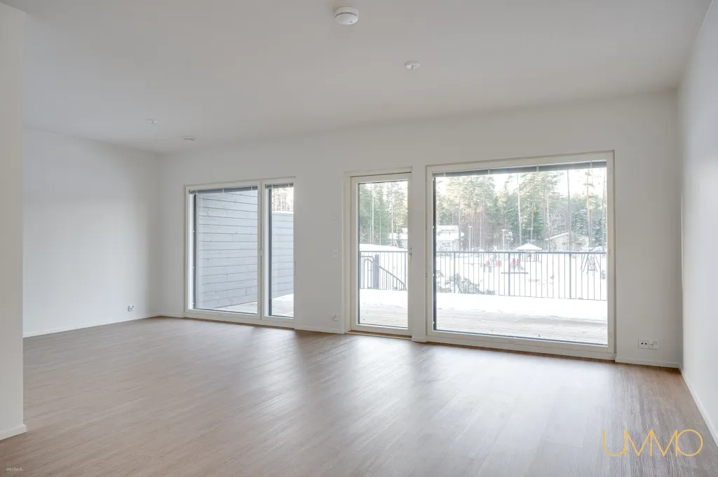 Soggiorno - Modern Apartment with Garden in Liedon Loukina