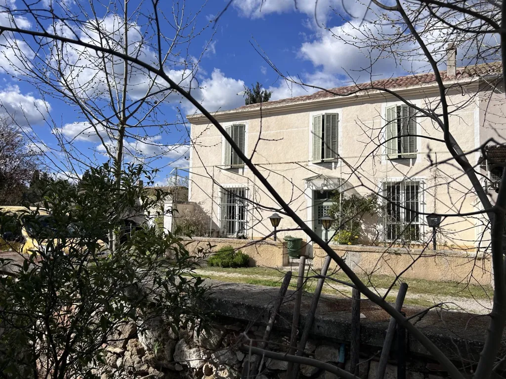Extérieur - Mas à Rénover avec Jardin dans les Alpilles
