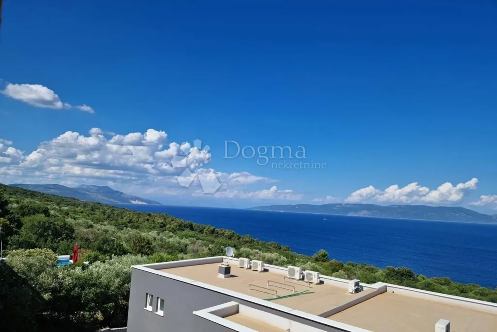 Terrazza - New Villa with Pool near Labin
