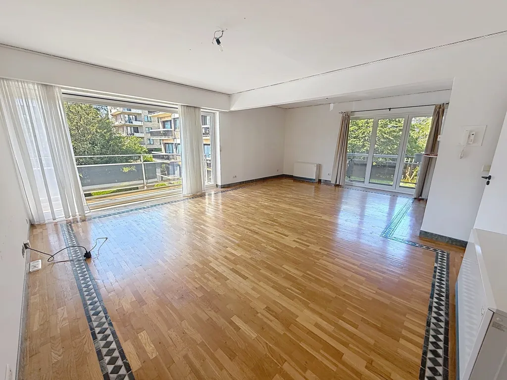 Elutuba - Two-Bedroom Flat with Terraces in Dilbeek
