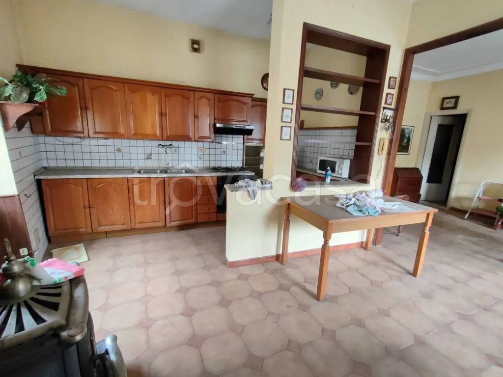 Cuisine - Rustic Property with Garden in Racconigi