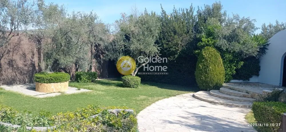 Aed - Business Premises with Pool in Korydallos