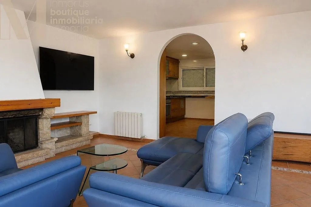 Elutuba - Chalet with Sea View and Pool in Calella