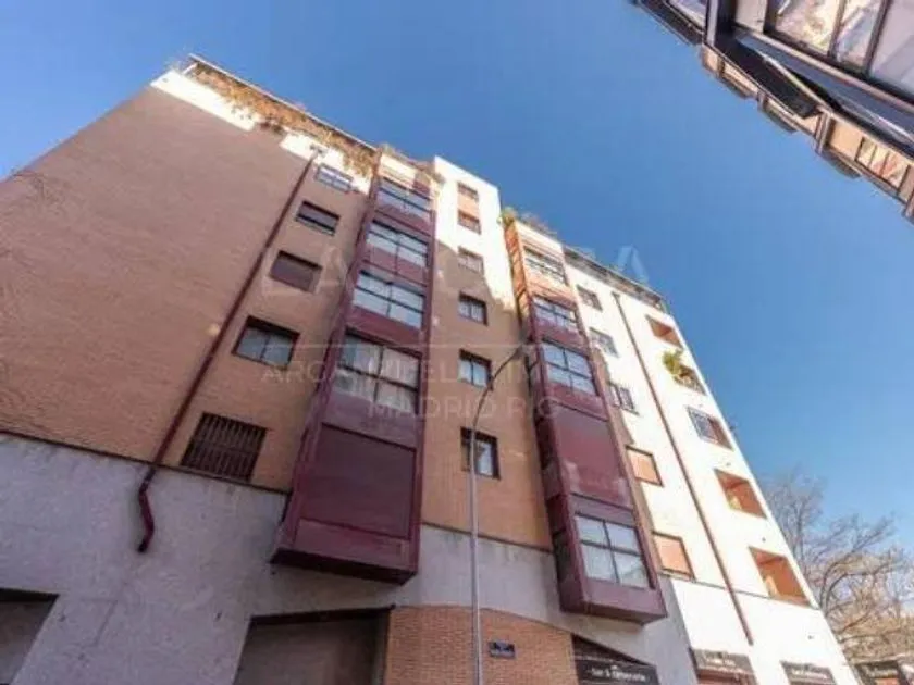 Välivaade - Corner Flat with Terraces in Imperial, Madrid