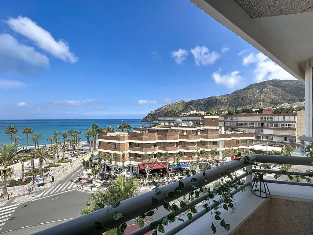 Rõdu - Apartment with Pool and Sea View in L'Albir