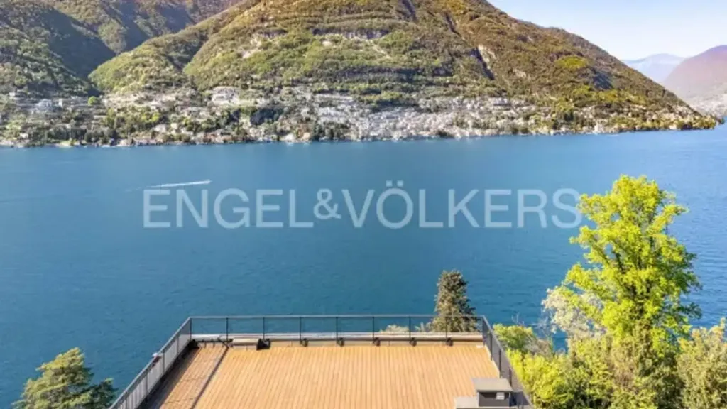 Terrass - Modern Villa with Lake View in Torno