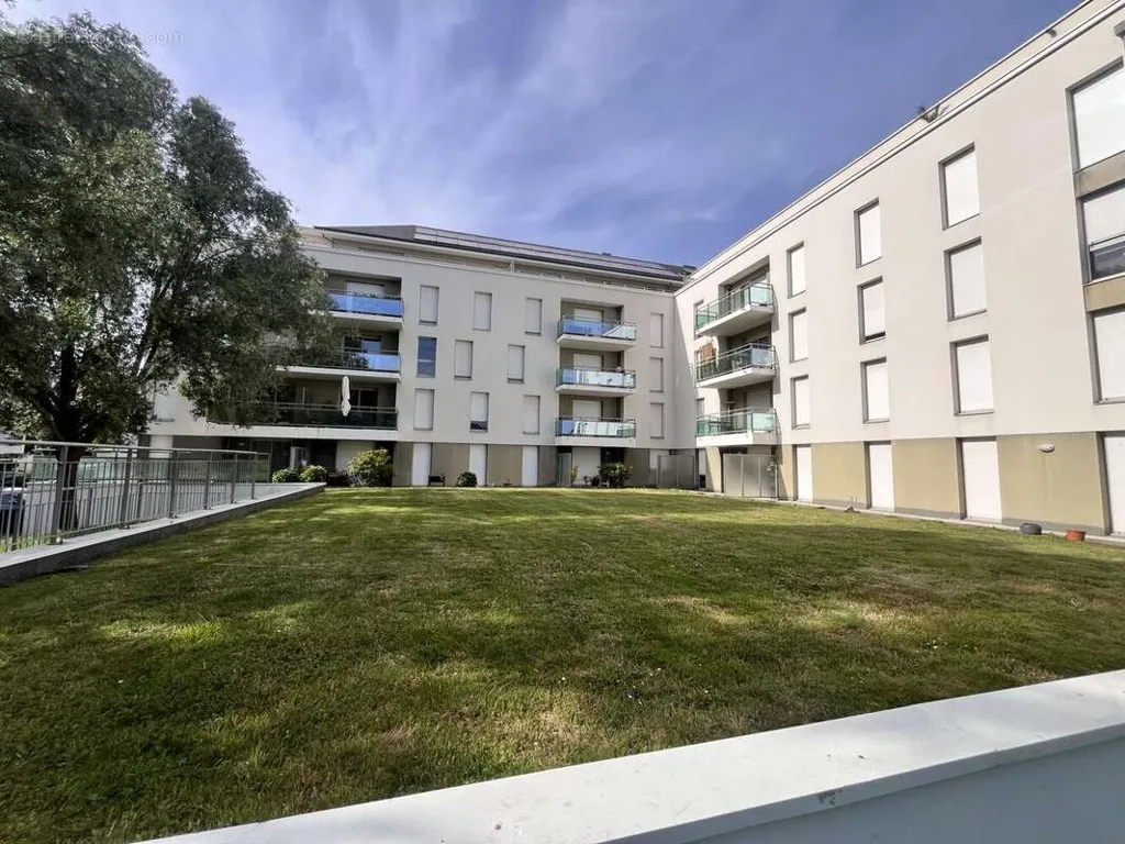 Jardin - Appartement T2 avec Balcon à Cesson-Sévigné