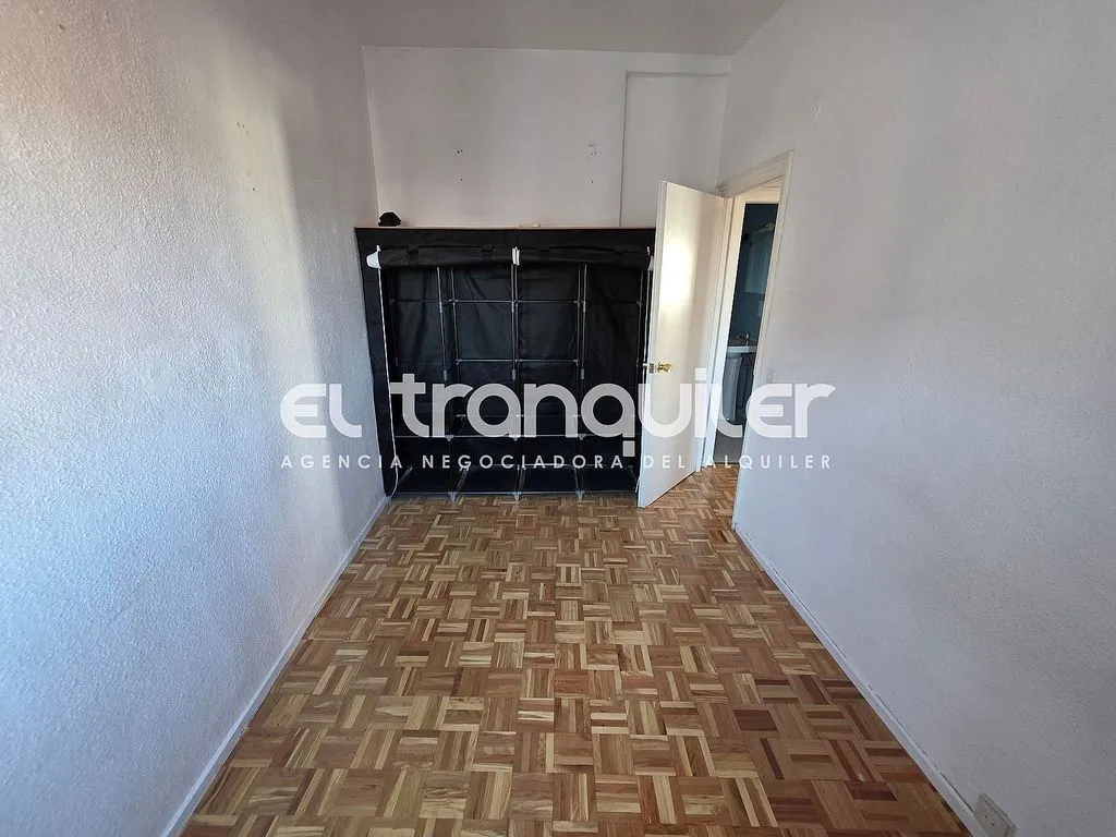 Pièces - Apartment with Terrace in De Teruel Street