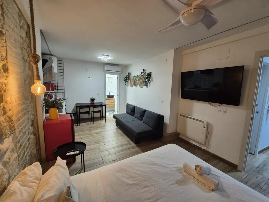 Chambres - Converted Flat with 3 Studios in San Blas