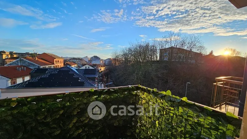Balcon - Modern Trilocale with Balcony in Asti