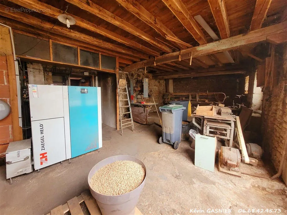 Buanderie - Maison de Campagne avec Atelier à Montjean