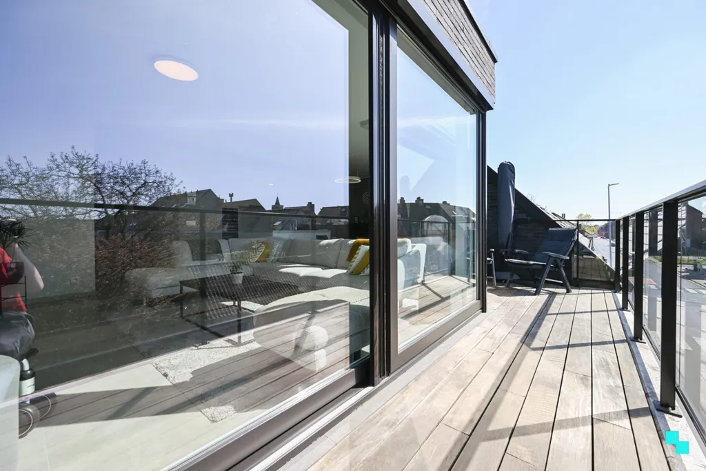 Terrasse - Appartement Énergétique avec Terrasse à Sint-Eloois-Winkel