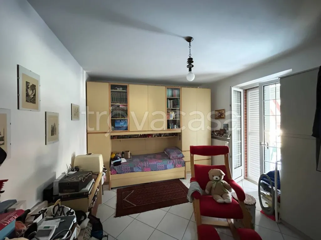 Chambres - Bifamiliar Villa with Commercial Space in Fossano