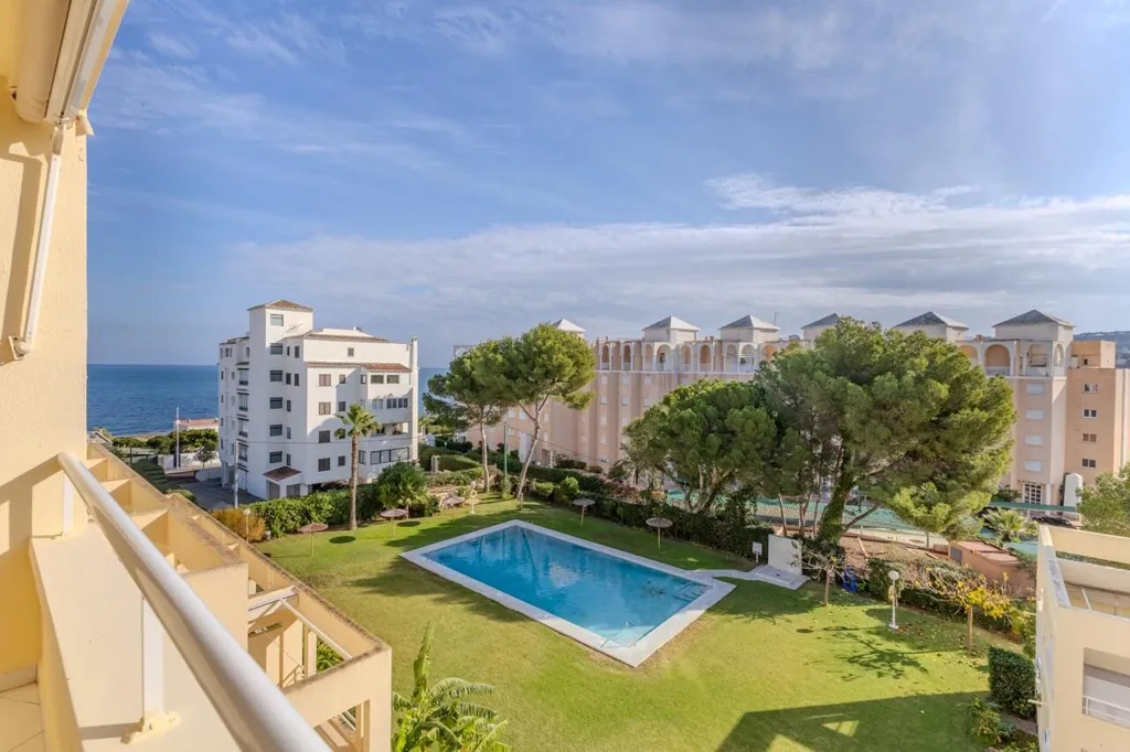 Bassein - Duplex Apartment with Sea Views in Jávea