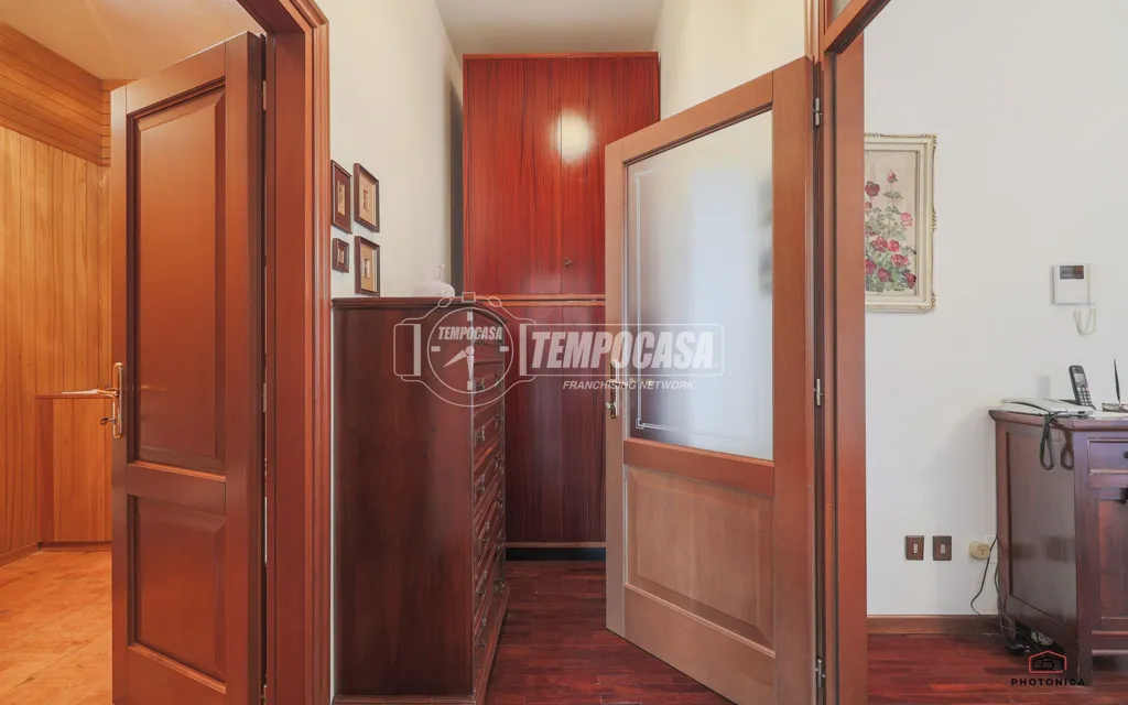 Entrée - Spacious Flat with Historic Views in Ravenna