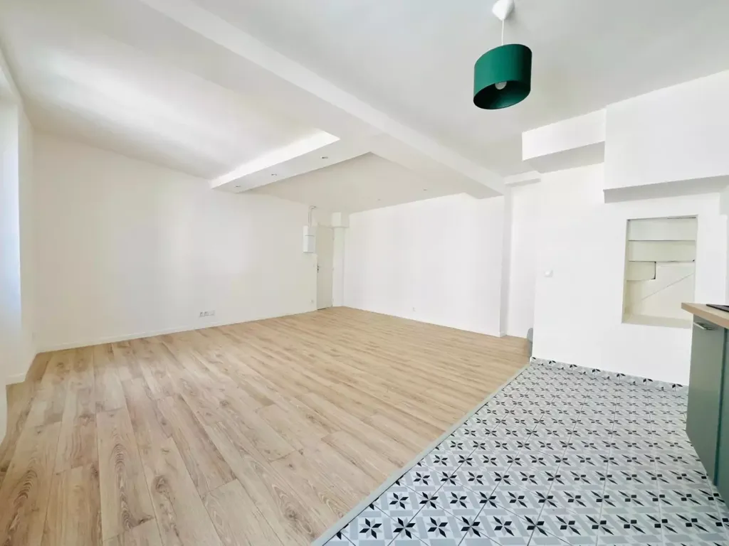 Séjour - Duplex Rénové Proche des Transports à Choisy-le-Roi