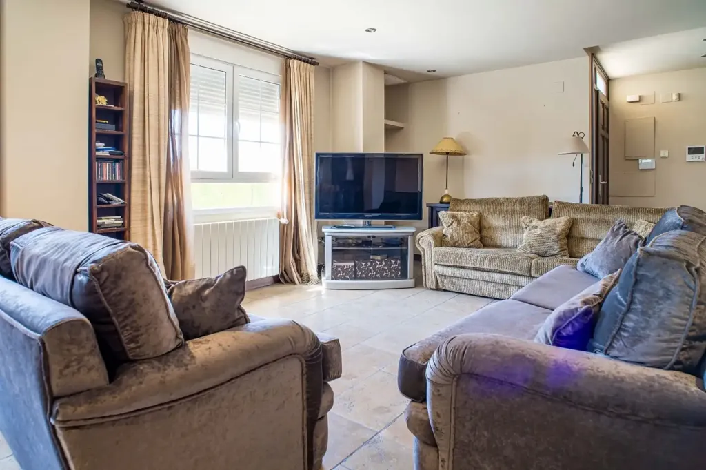 Living Room - Villa with Private Pool in Elda, Alicante