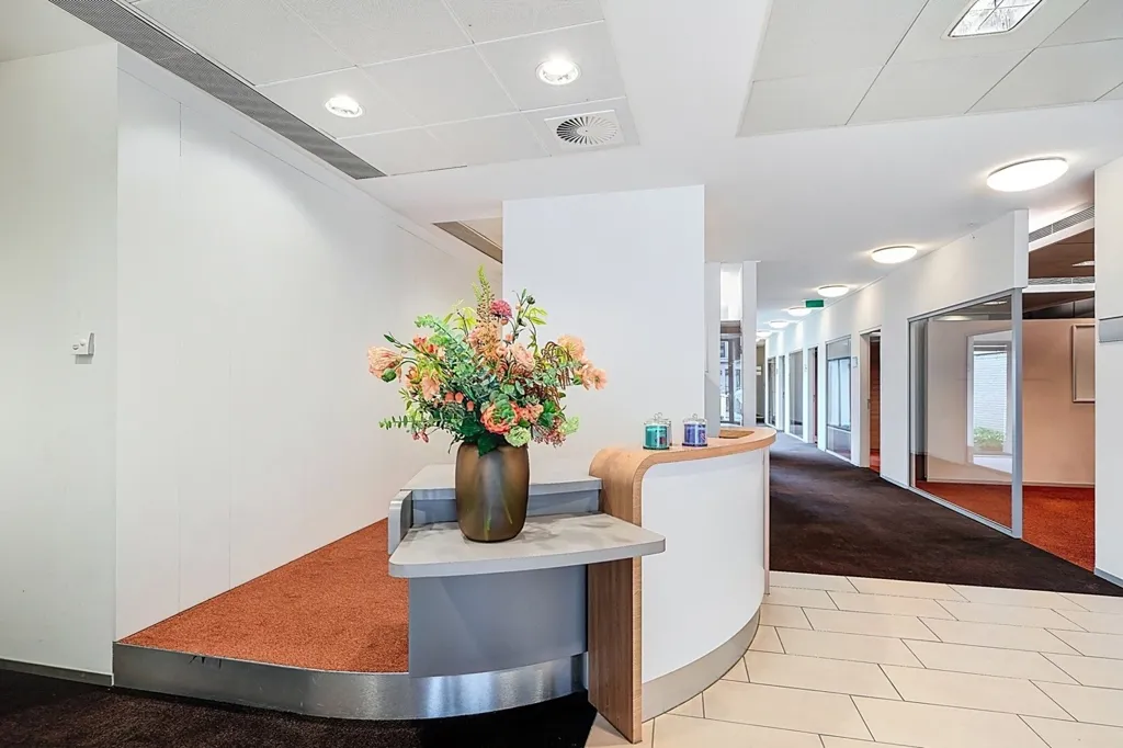 Entrée - Local Commercial Multifonctionnel en Centre-ville d'Oud-Turnhout
