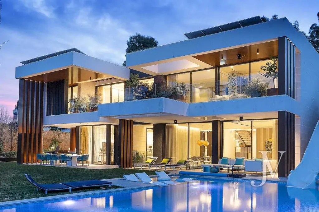 Piscine - Modern Villa with Pool in Parque Conde de Orgaz