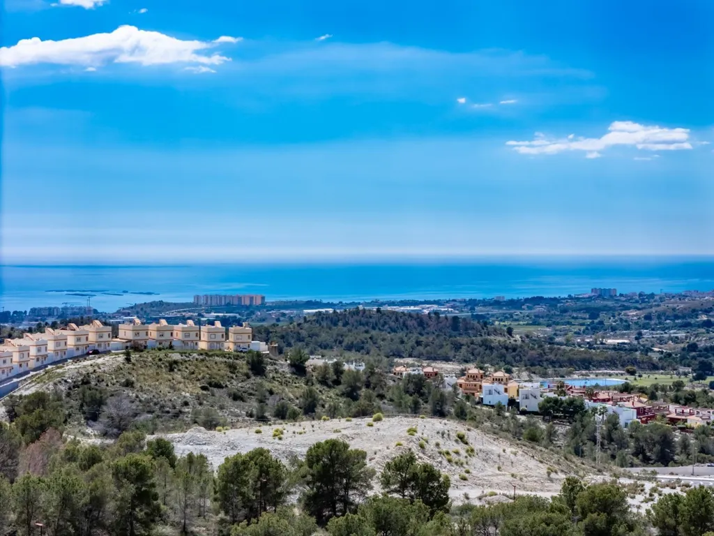 Contemporary Villa with Pool in Finestrat