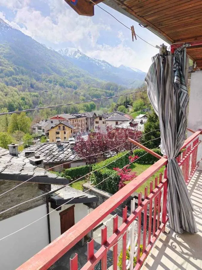 Balcon - Rustic Casale with Garden in Lemie