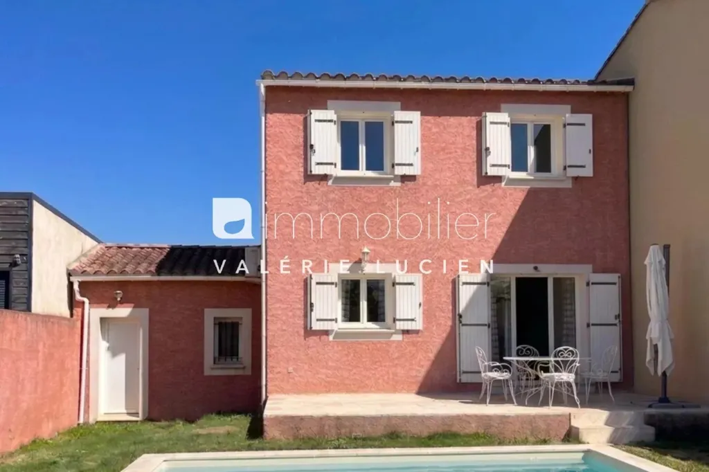 Välivaade - Villa with South-Facing Terrace in Saint-Étienne-du-Grès