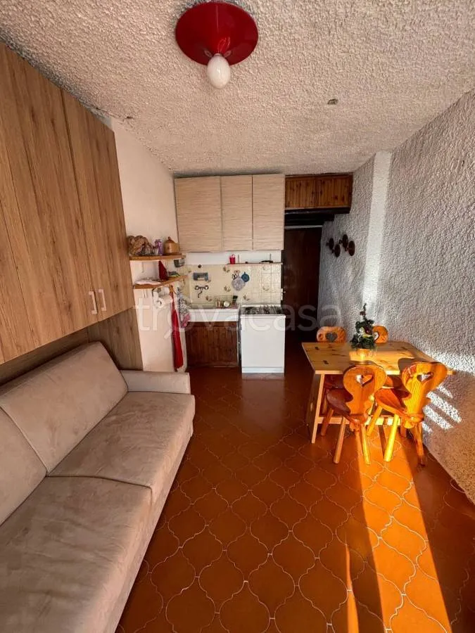 Séjour - Studio Apartment with Balcony in Roburent