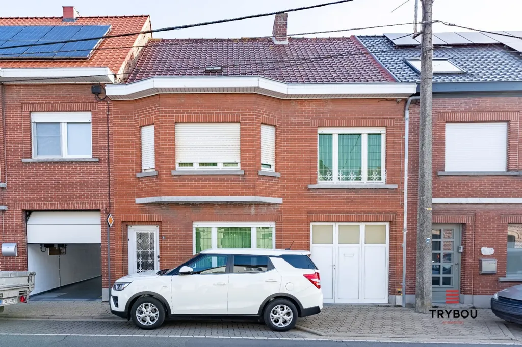 Välivaade - Charming House with Garage in Houthulst