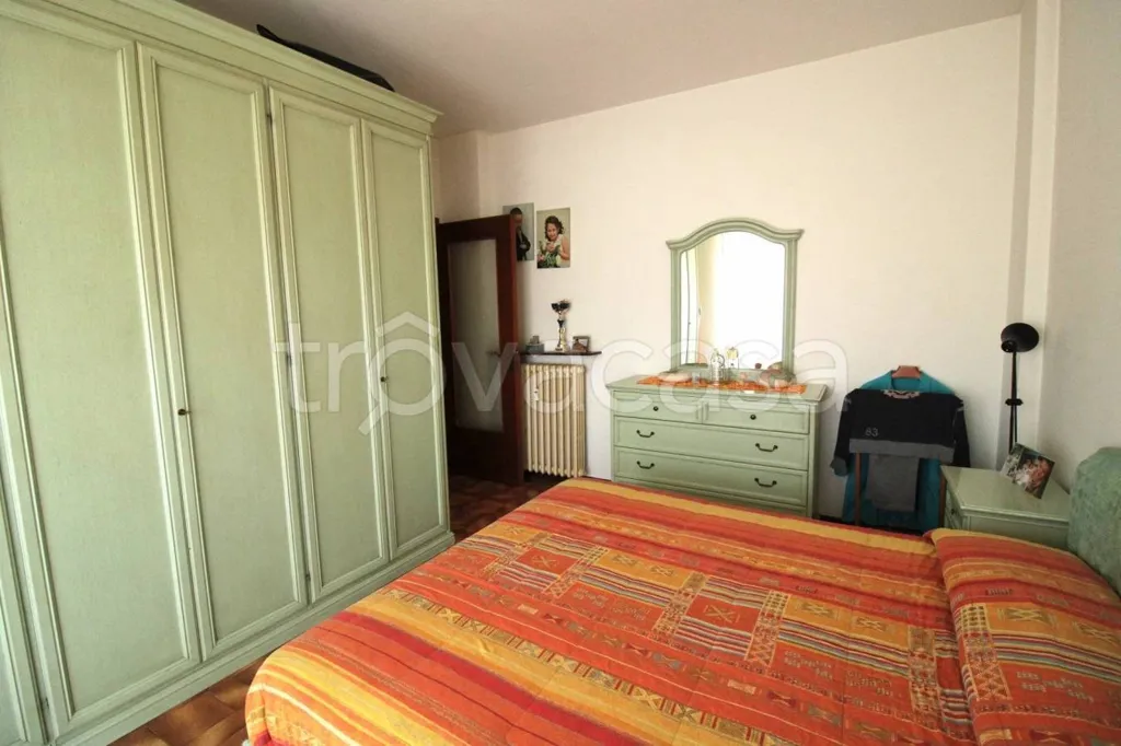 Chambres - Apartment with Private Parking in Canale