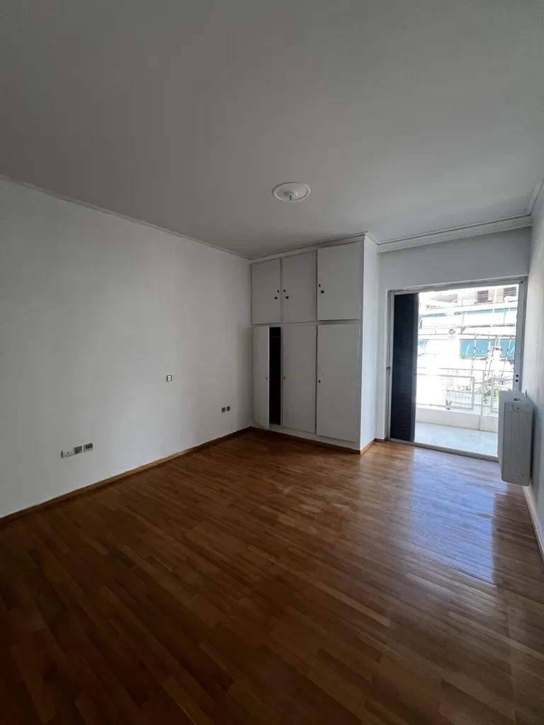 Rooms - City View Flat in Zografou, Athens