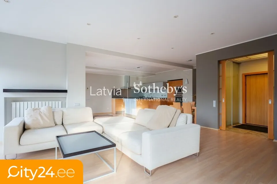 Elutuba - Furnished Apartment with Sea Access in Lielupe