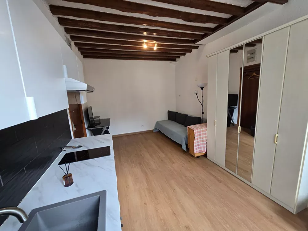 Cuisine - Studio Meublé au Centre de Neuilly-en-Thelle