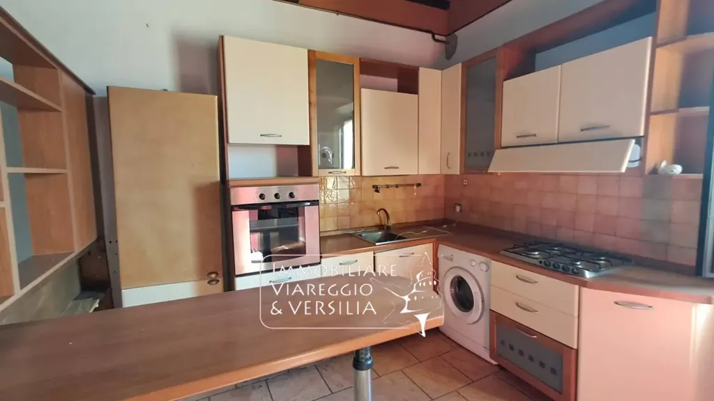 Cuisine - 4-Bedroom Apartment with Valley View in Capannoli