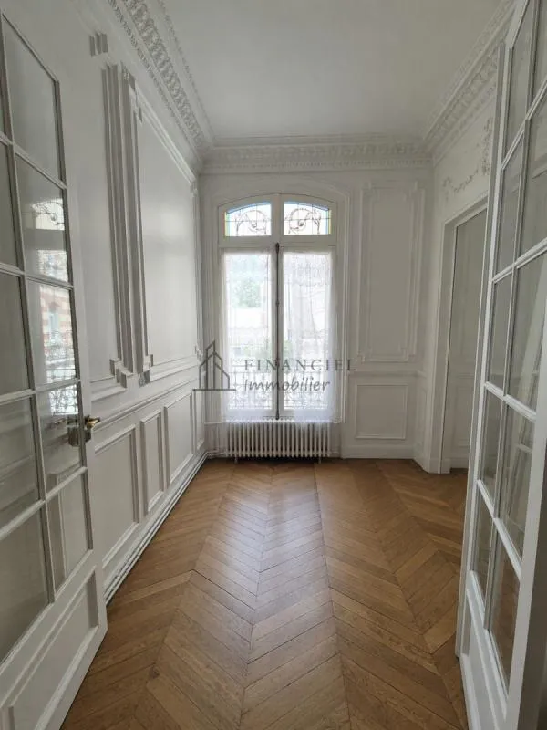 Soggiorno - Haussmannian Flat with 3 Bedrooms in Marais