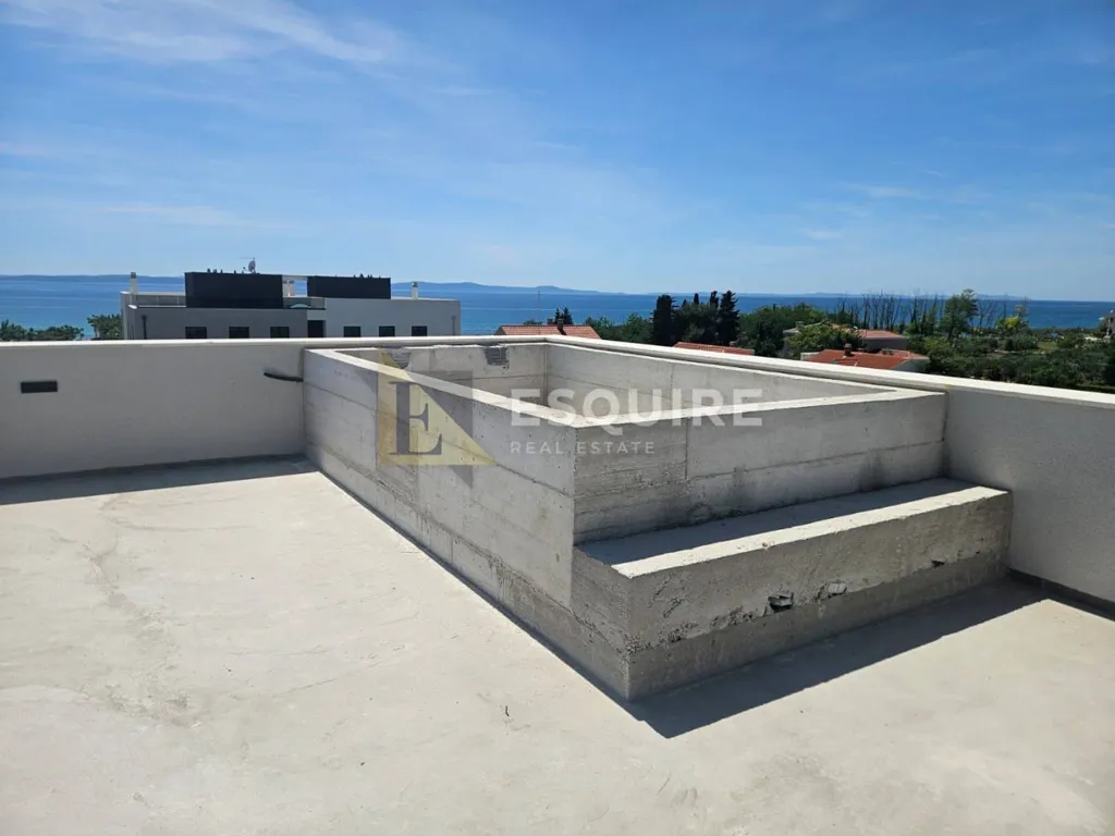 Terrasse - Penthouse with Sea View in Privlaka