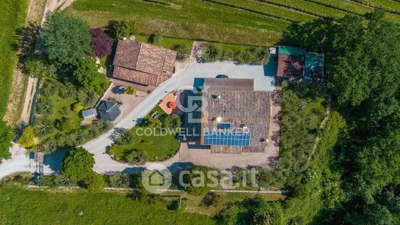 Vista aerea - Rustic Umbrian Casale with Two Units in Perugia