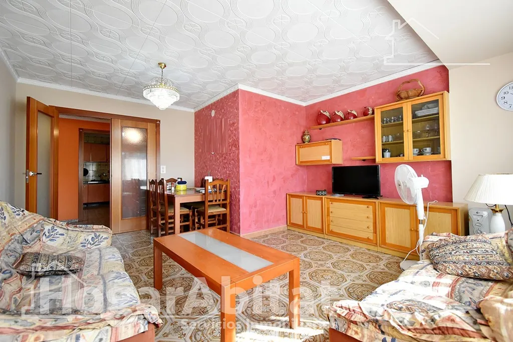 Elutuba - Spacious Flat with Balcony in Oliva