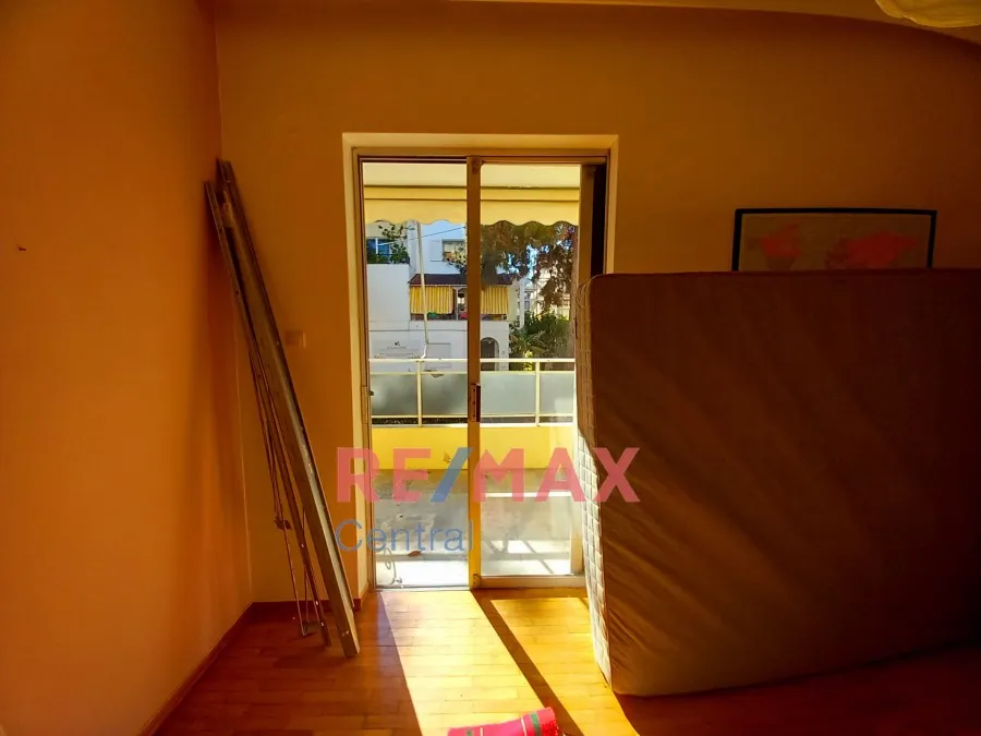 Stanze - Corner Apartment with Balcony in Cholargos