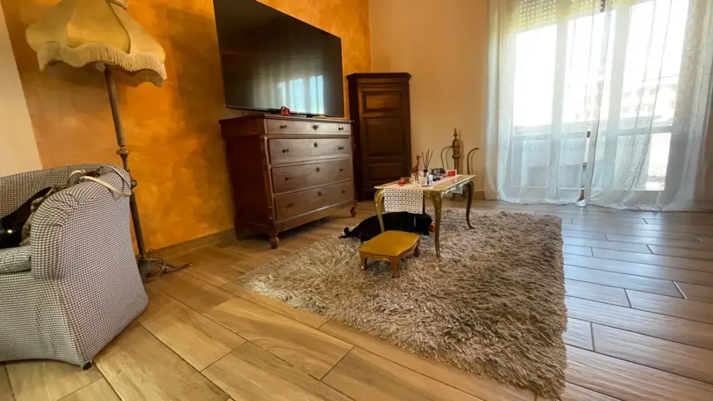 Chambres - Modernised Apartment with Balcony in Piacenza