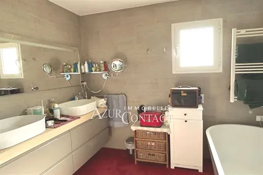 Vannitoad - Apartment with Golf View in Royal Mougins Golf