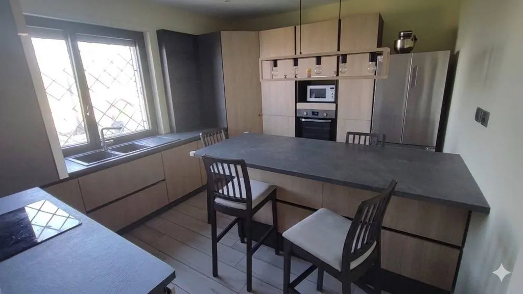Cuisine - Luxury Villa with Terrace View in Moncalieri