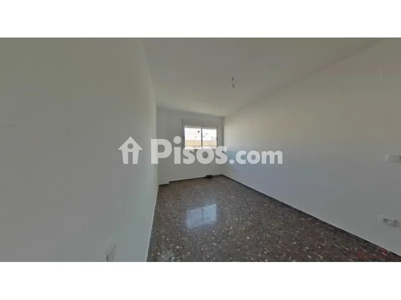 Toad - Apartment with Garage in Benicalap, Valencia