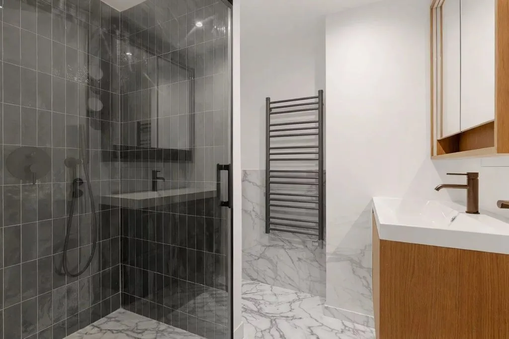 Salles de bain - Luxury Apartment in Marais, Paris
