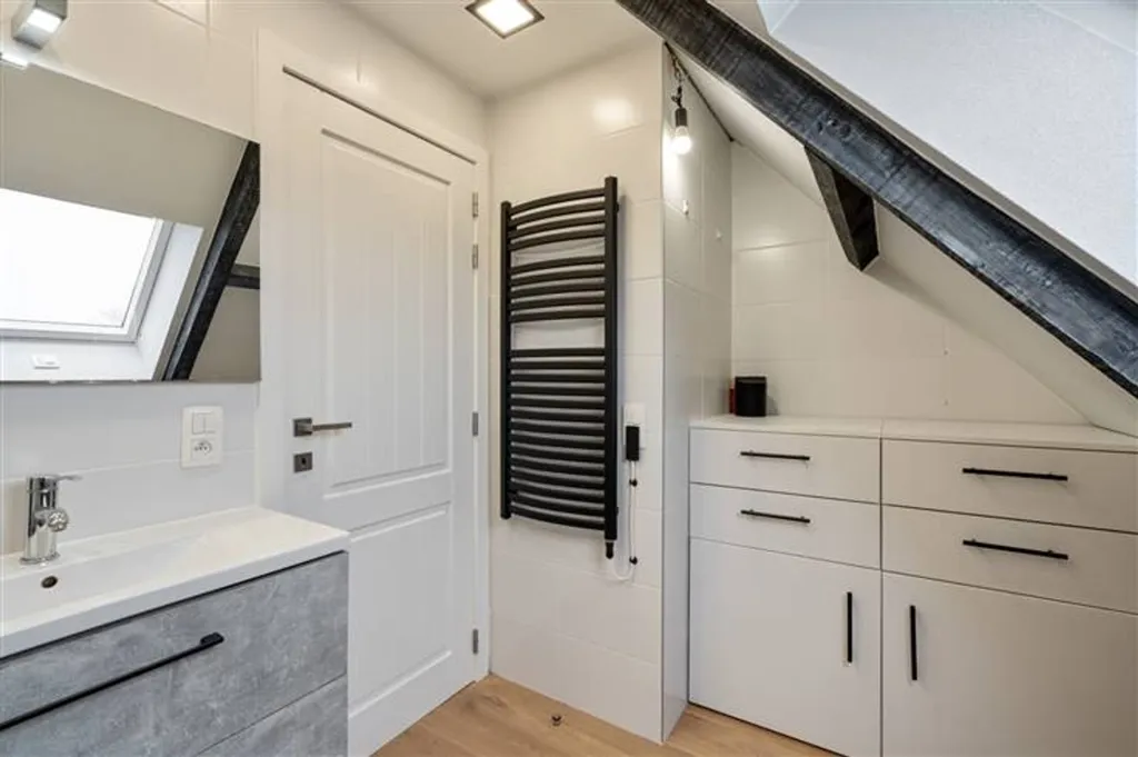 Vannitoad - Duplex with Balcony near Autoroute in Town Centre