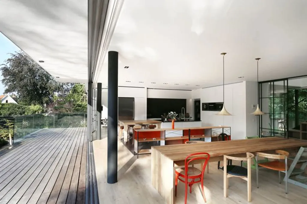 Salle à manger - Villa Contemporaine avec Piscine à Uccle