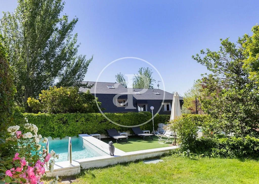 Bassein - Chalet with Pool in Parque Conde de Orgaz