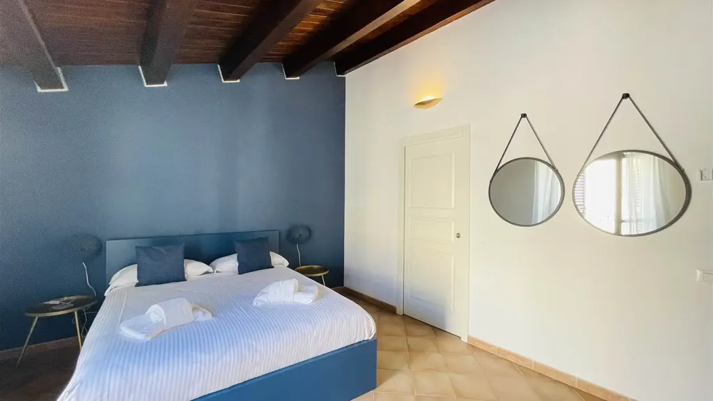 Chambres - Appartement 3 pièces à IT